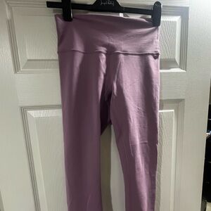Lululemon HR Leggings Cropped Size 8